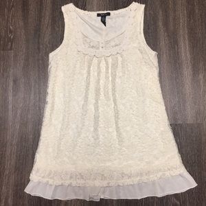 Beautiful lacy lined long top